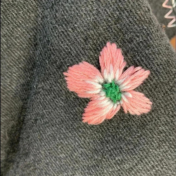 Vintage Lee reworked hand embroidered black denim jean cut off high waist shorts - Picture 11 of 13